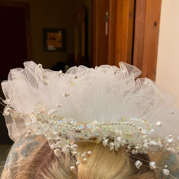 Vintage Bridal Veil - Picture 5 of 8